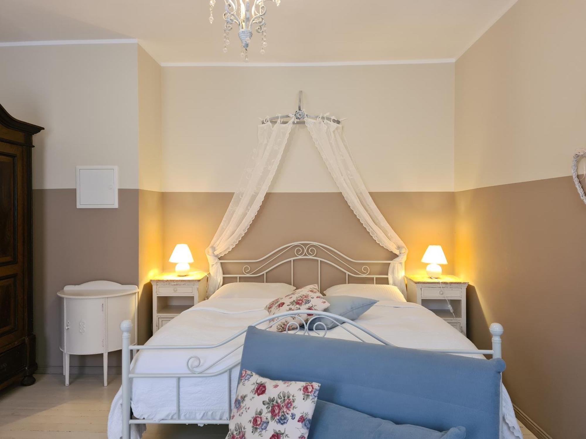 Bed and Breakfast Alte Lebkuchenfabrik Kremmen Pokoj fotografie